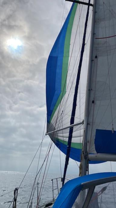 Nuitee A Bord De Danilou Un Voilier De 9.50M Hotel Sete Luaran gambar