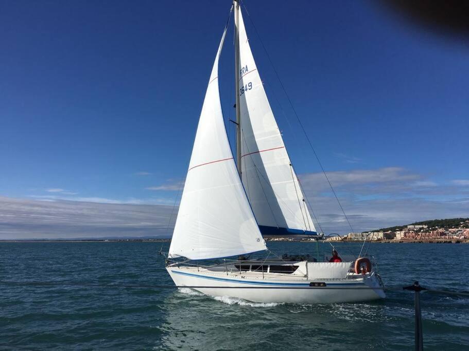 Nuitee A Bord De Danilou Un Voilier De 9.50M Hotel Sete Luaran gambar