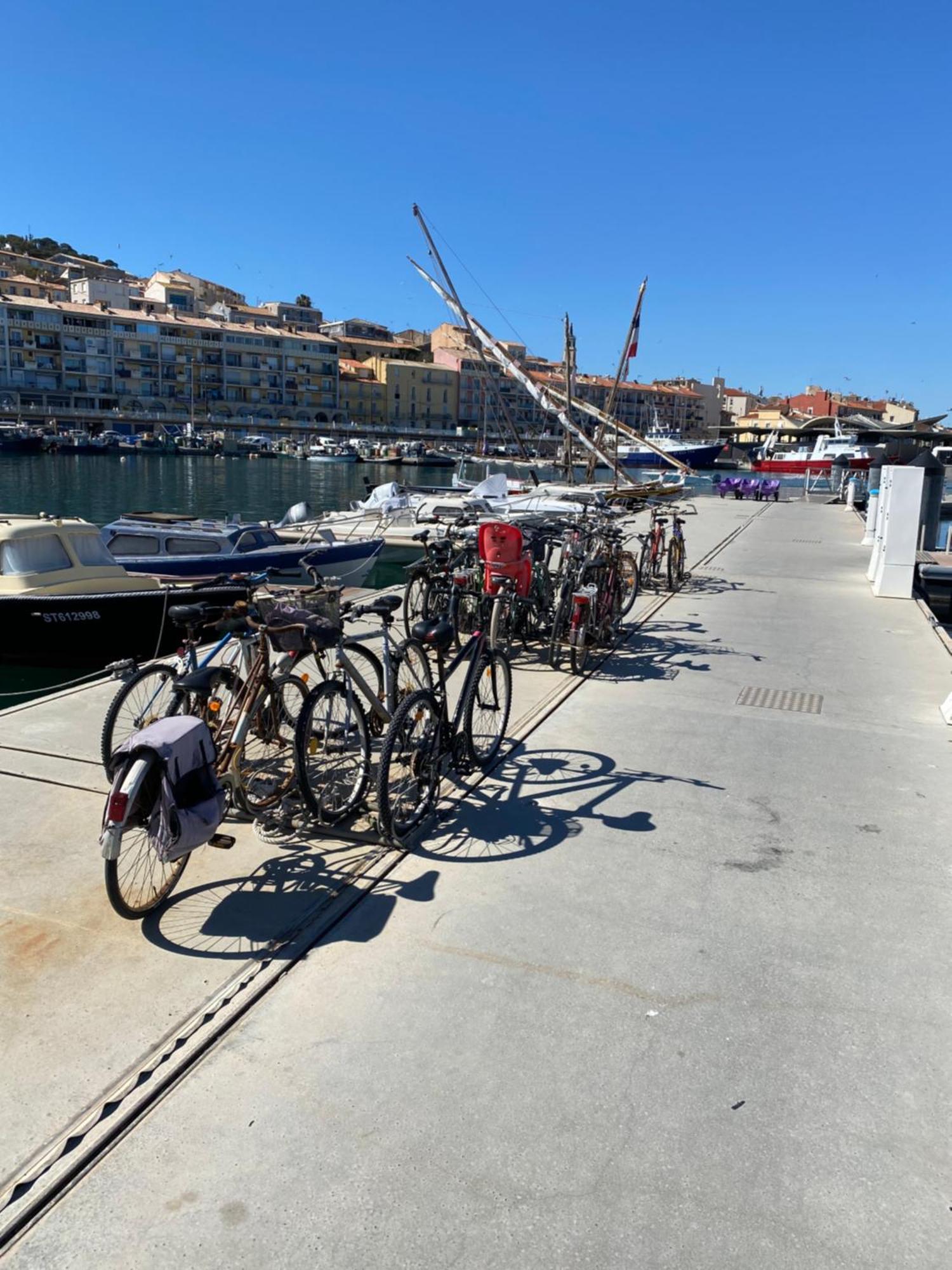Nuitee A Bord De Danilou Un Voilier De 9.50M Hotel Sete Luaran gambar